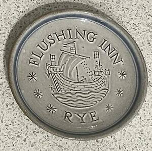 MINI PLACA HECHA A MANO DE CERÁMICA DE CENTENO ""FLUSHING POSN RYE"" ESTE SUSSEX - Imagen 1 de 4