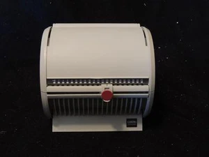 CD-3 DESK-TOP HARD PLASTIC NUMBERED DISK STORAGE (Holds 40 CD's or DVD's)-EUC - Picture 1 of 1