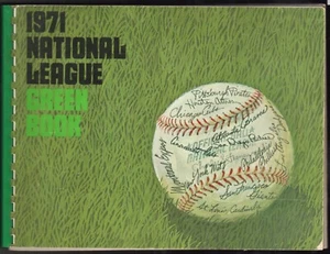Libro verde de béisbol de las Grandes Ligas de la Liga Nacional 1971 - Imagen 1 de 2