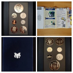 US 1994 World Cup Soccer Silver Dollar and Clad Half Dollar Commemorative Coins - Picture 1 of 9