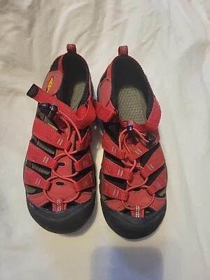 KEEN Seacamp II CNX Big Kids Size 5 Sandals Water Shoes Hybrid Racing Red - Image 1 of 4