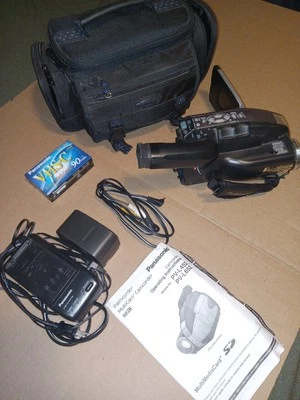 Panasonic PV-L452D VHS-C Video Camcorder 750x Digital Zoom VCR Bundle TESTED - Image 1 of 4