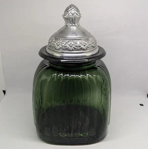 Barattolo vetro spesso verde scuro Artland vintage con coperchio floreale in peltro - Foto 1 di 16