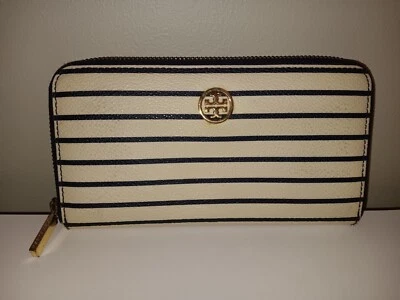 Carteira continental Tory Burch Robinson azul marinho listrada frota estampada com zíper - Imagem 1 de 4