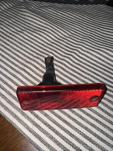 94-99 LAND ROVER DISCOVERY DEFENDER REAR SIDE MARKER LGHT RH OEM PASSENGER - Picture 1 of 5