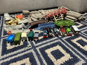 Thomas the Train Trackmaster Train Lot over 140 Pcs withTrains/Cars, Tracks, etc - Picture 1 of 15
