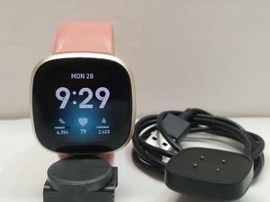 Fitbit Versa 3 Smart Fitness Watch Small Pink Sports Band - Picture 1 of 11