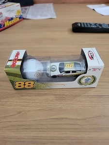 2004 Action Die Cast Dale Jarrett #88 Arnold Palmer Tribute 1:64 New - Picture 1 of 5