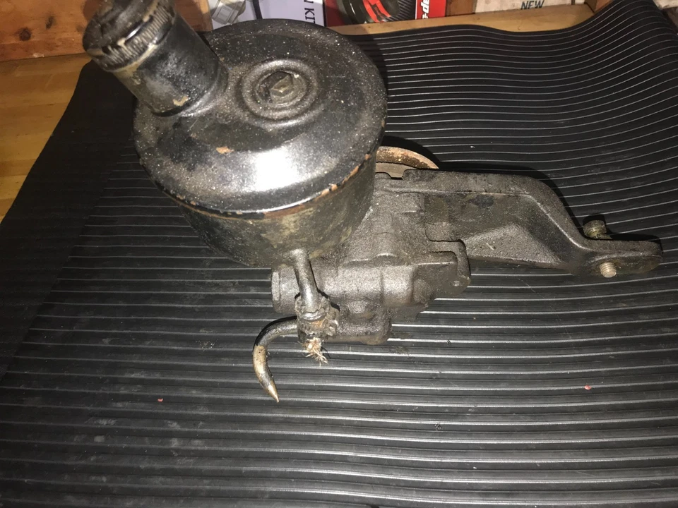 1968 Lincoln Continental Mark Power Steering Reservoir for Vickers pump 429 460 - Image 1 of 2