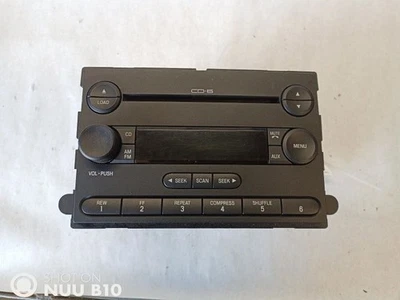 Audio Equipment Radio Am-fm-cd 6 Disc Fits 05-06 FORD F250SD PICKUP 1841811 - Image 1 of 4