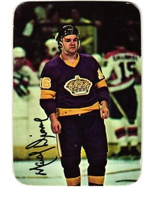 1977-78 O-Pee-Chee Glossy #4 Marcel Dionne, Los Angeles Kings - Picture 1 of 3