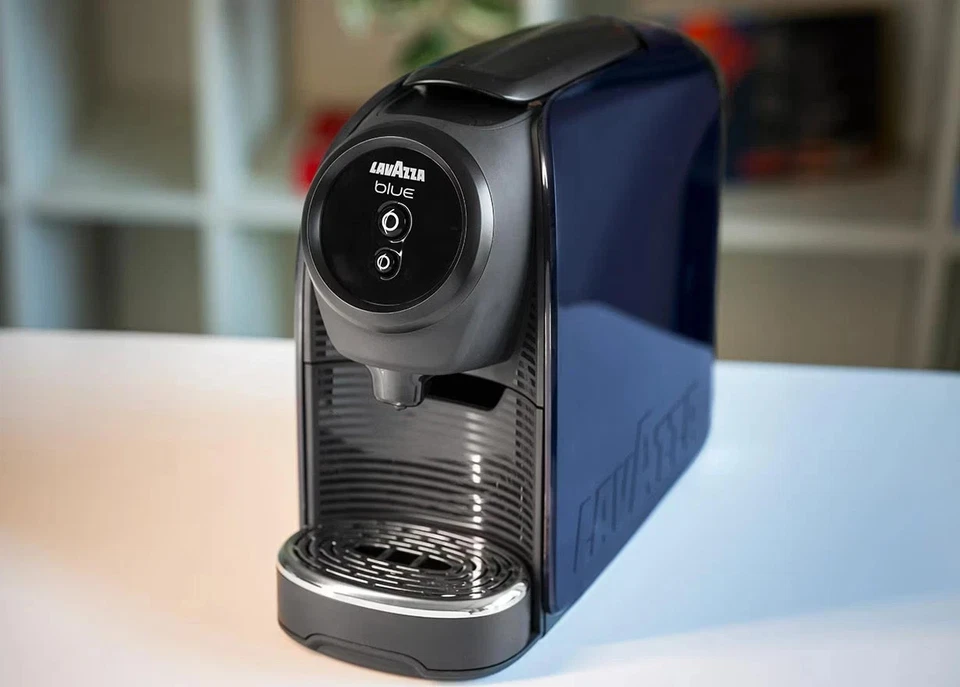 NUOVO MODELLO 2025 macchina Lavazza Blue - In Black LB 300 Eco Classy Mini - Immagine 1 di 4