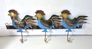 Vintage Metal Roosters 3 Hook Wall Hanging Rack Rustic Country Farmhouse Style - Picture 1 of 10
