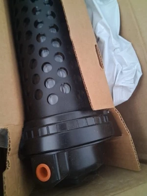 Wilkerson X03-02-000 Dryer, Desiccant, Package Quantity: 1 - Image 1 of 3