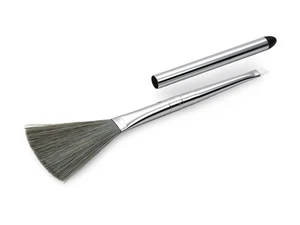 Tamiya Model Cleaning Brush (Anti-Static) - Picture 1 of 4