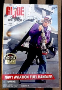 1997 G.I. JOE CLASSIC COLLECTION NAVY AVIATION FUEL HANDLER - Picture 1 of 4