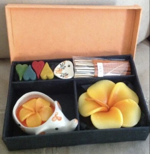 NEU Japanische Räucherstäbchen und Schwimmkerzen Set - Bild 1 von 2