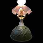 Vintage Softlite Boudoir Lampe Zelluloid Puppe Frau rosa Schirm 1970er Retro 50er Jahre