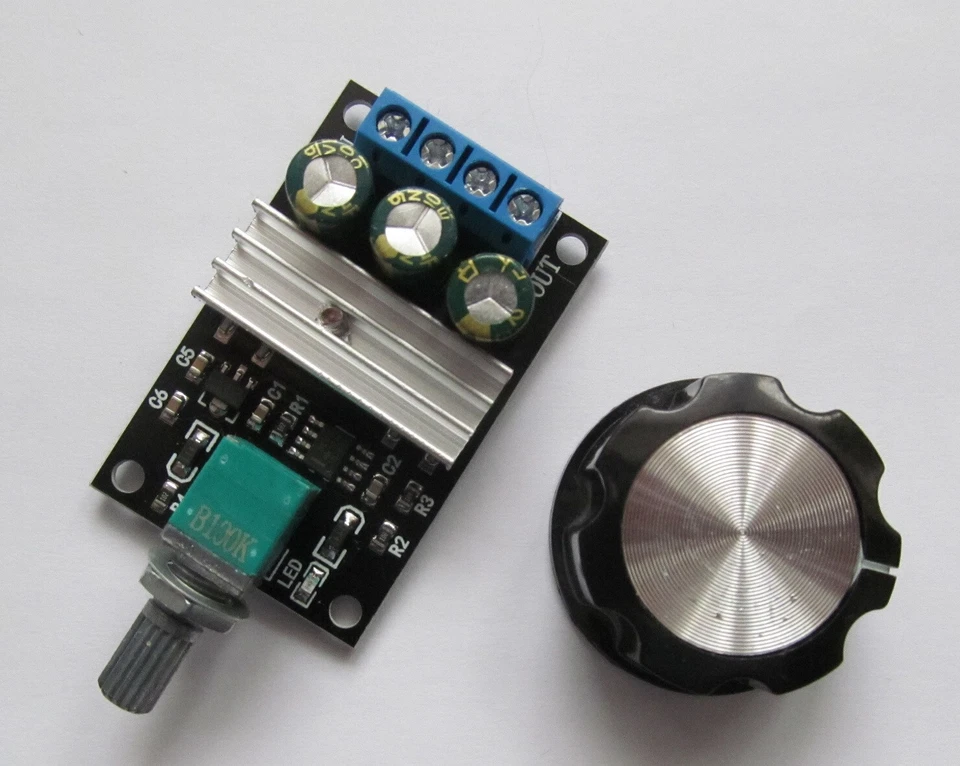 Model Railway Speed Controller 12v 2 amp PWM Module & NICE 27mm Knob. Fast Del. - Image 1 of 4