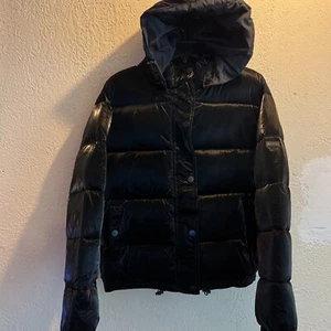 XOXO Womens Puffer Jacket Size Large Black Removable Hood NEW - Picture 1 of 9