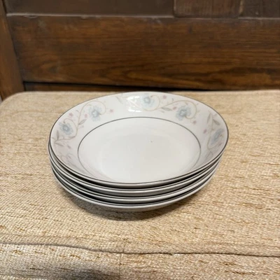 Set of 4 English Garden Fine China 1221 Japan Dessert Bowls 5.5” Floral - Image 1 of 4