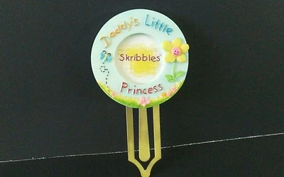 Russ Berrie & Co. "DADDY'S LITTLE PRINCESS" Skribbles Message Frame Bookmark 2"D - Image 1 of 4