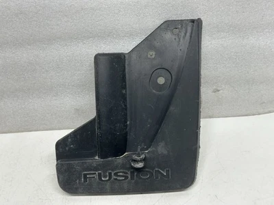 T50807 2006-2011 Ford Fusion Wheel Mat Splash Guard Right Side OEM - Image 1 of 4