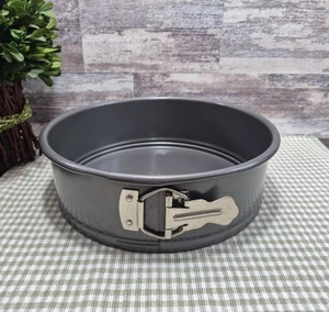 KitchenAid Springform Cake Pan, 9" x 3" Aluminized Steel, Vintage 1990s Bakeware - Picture 1 of 7