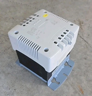 LEGRAND 44267 -USADO- TRANSFORMADOR 630va/1300va PRI 230v/400 SEC 115v - Envío Gratis Foto 1 de 4