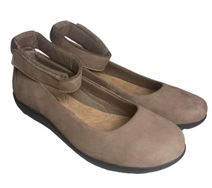 Clarks Collection Medora Nina Beige Leather Womens Ankle Strap Flat Shoes 6.5 W - Picture 1 of 14