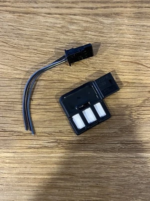 6921750 BMW 1 3 5 6 Series Genuine Windscreen Mist Sensor - Image 1 of 4