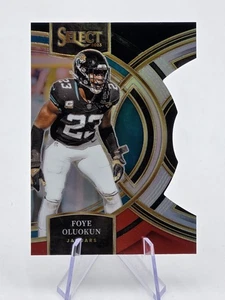 2023 Panini Select - Premier Level Foye Oluokun #139 Black & Red Prizm Die-Cut - Bild 1 von 2