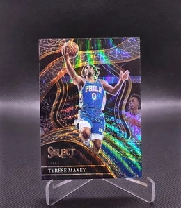 2023-24 Panini Select TYRESE MAXEY Courtside Elephant Prizm SSP #244 - Bild 1 von 8