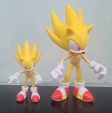 Mini Figura - Colecionavel - Sonic The Hedgehog - Super Sonic - 6.3 cm -  Candide