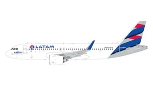 A320NEO LATAM AIRLINES REG:CC-BHG W/STAND - GEMINIJETS G2LAN1313 1/200 PRE ORDER - Picture 1 of 2