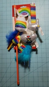 b. Marca Happi: Varita de juguete para gato con tema arco iris con 4 accesorios, nuevo y envío gratuito - Imagen 1 de 12