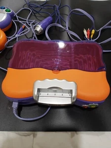 Vtech VSmile TV Learning Console W/ 1 Controller Built In Microphone & 7 Games - Picture 1 of 8