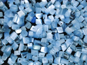 Cats Eye Glass Chips Blue Tones 50g DIY Jewellery Necklaces Earrings Bracelets - Picture 1 of 2