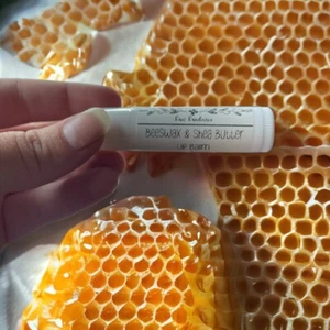 Beeswax And Shea Butter Lip Balm Strawberries And Cream - Picture 1 of 2