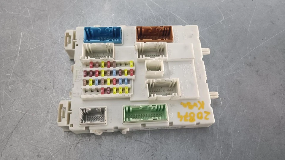 DV6T14A073FN Caja Reles/Fusibles para FORD KUGA (CBS) Titanium 2019 766874 - Imagen 1 de 4