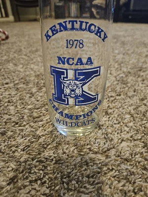 老式肯塔基大学野猫队 1978 年冠军玻璃杯,5 3/4 — 第 1/4 张图片