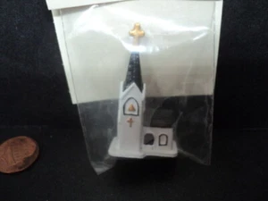 PUPPENHAUS MINI KIRCHE FIGUR - Bild 1 von 5