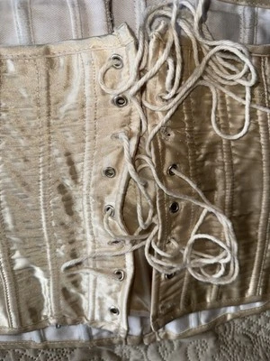 Corsé ajustador de cintura vintage con cordones satinado sedoso talla grande Foto 1 de 4