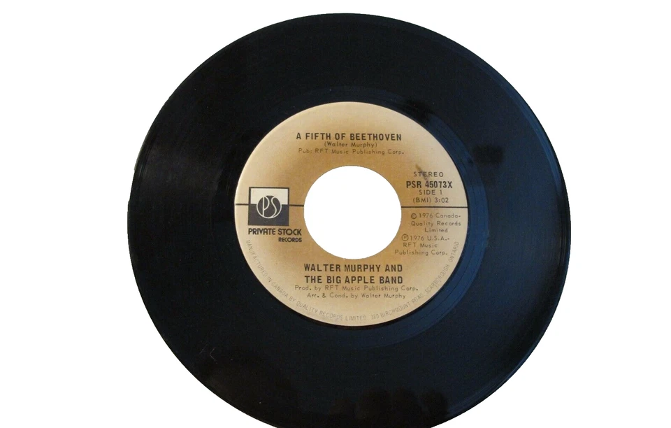 45 RECORD - WALTER MURPHY AND THE BIG APPLE BAND - A FIFTH OF BEETHOVEN - Imagem 1 de 1