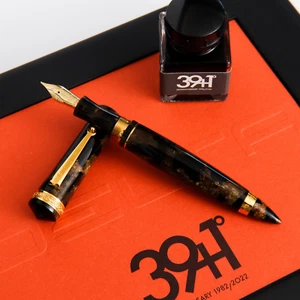 Delta 39+1 Limited Edition Celluloid Fountain Pen - Picture 1 of 12