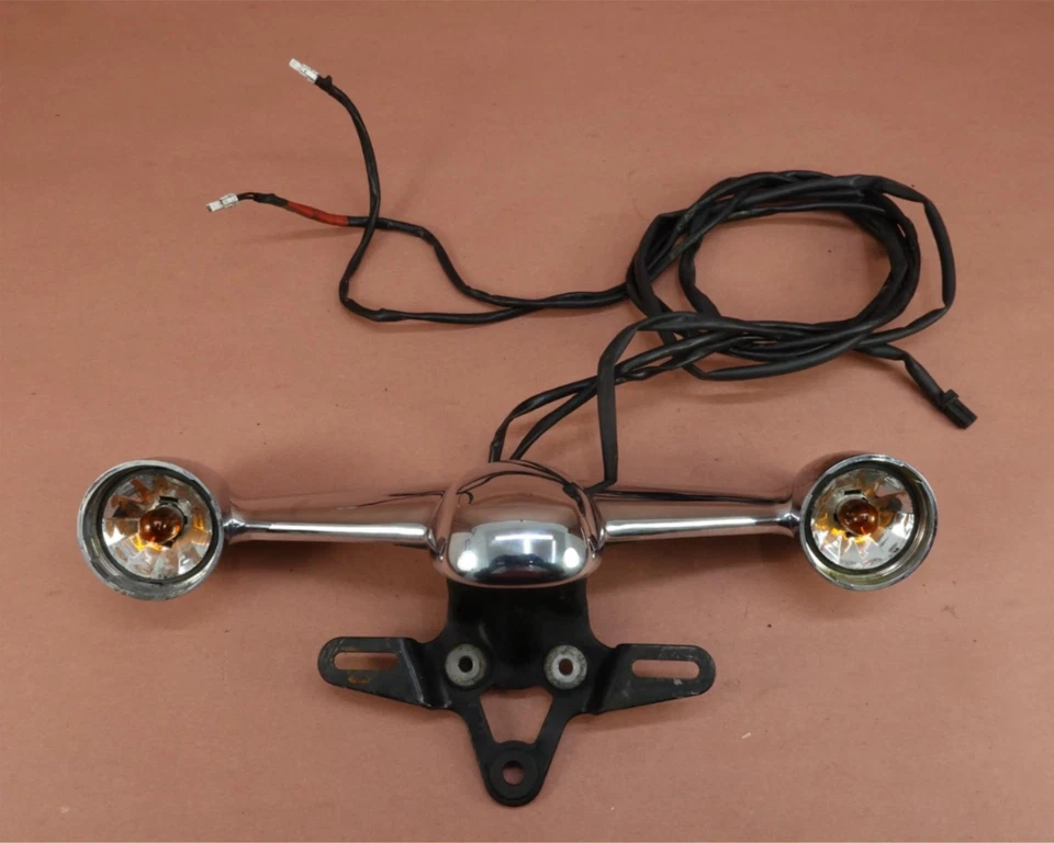 2013 07-17 TRIUMPH ROCKET III​ TOURING señales de giro traseras matrícula montaje en etiqueta Foto 1 de 4