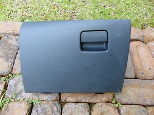 Mitsubishi Lancer CJ glove box 8006A081ZZ - Picture 1 of 4