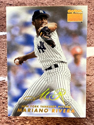 Skybox Premium 1999 Mariano Rivera #136 Foto 1 de 2
