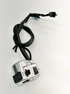 Interruptor de faro intermitente izquierdo Spirit 2007-2014 Honda Shadow VT750 C2 VT750C2 - Imagen 1 de 11