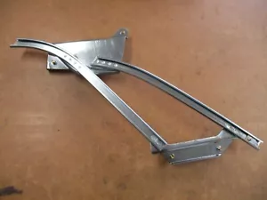 HOLDEN MONARO HK HT HG LH REAR QUARTER WINDOW RUNNER CHANNEL REGULATOR GUIDE GTS - Picture 1 of 8